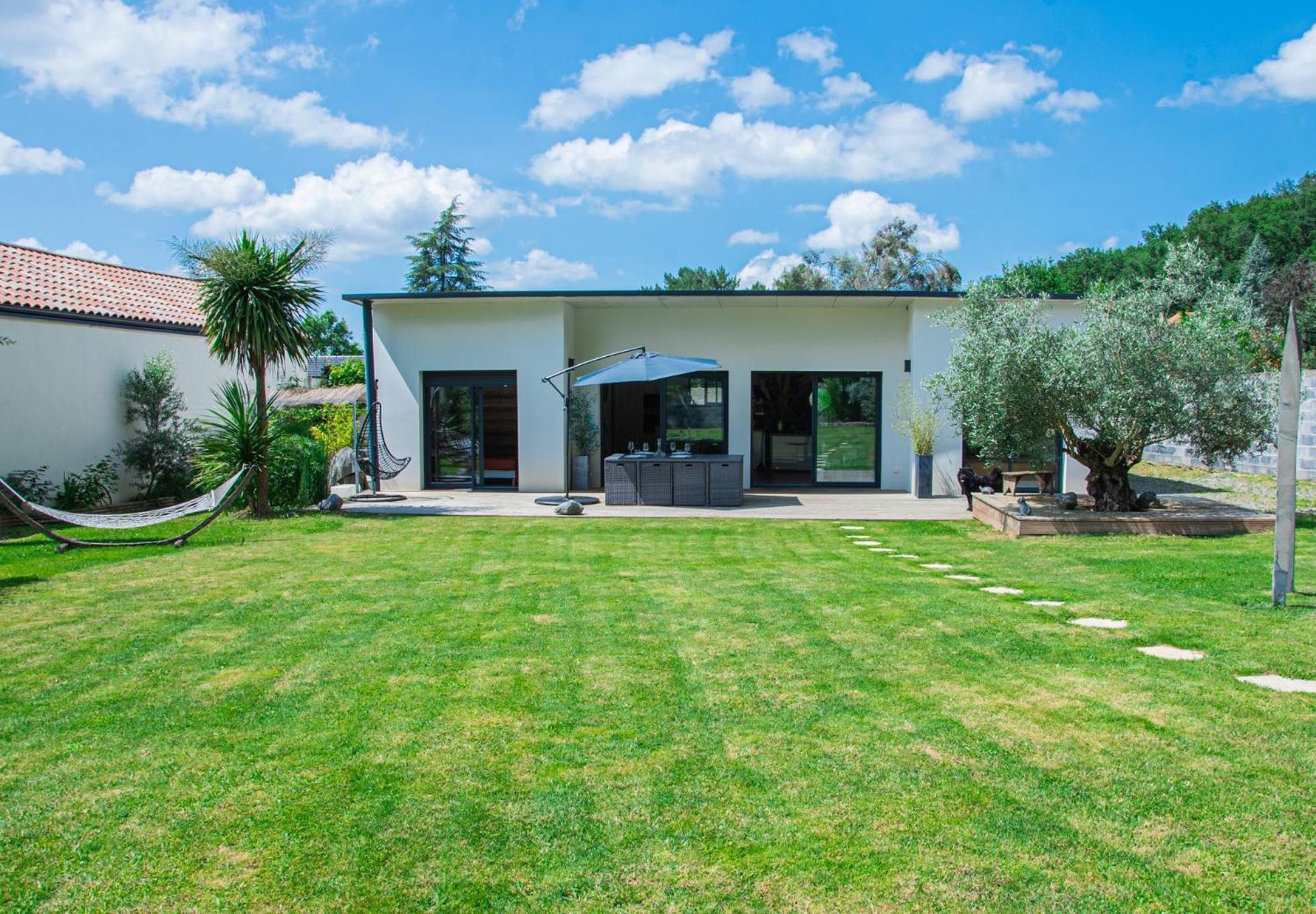La Villa Ô bois - Maison en face de la forêt Semeac Exterior foto